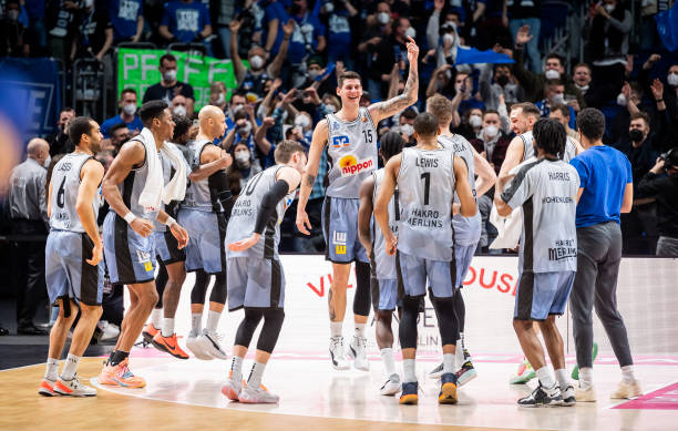 多次在慌乱 多次在慌乱